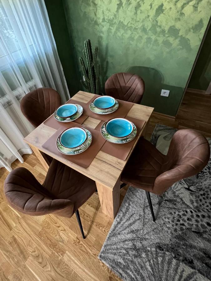 Jungle Lux Apartment Cacak Exterior photo
