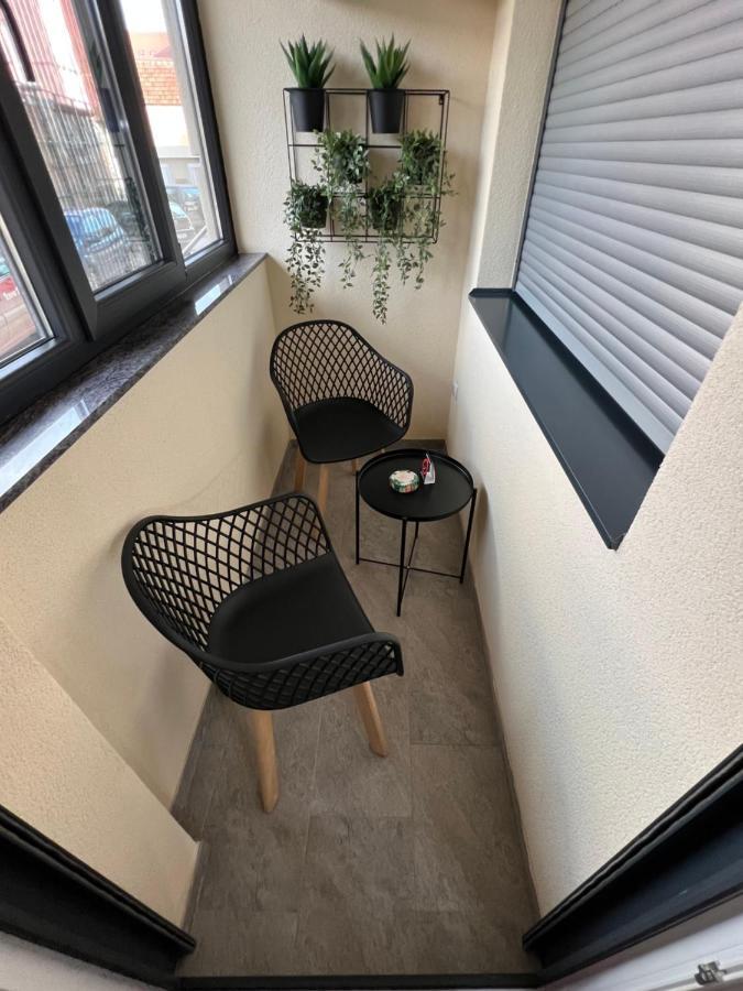 Jungle Lux Apartment Cacak Exterior photo